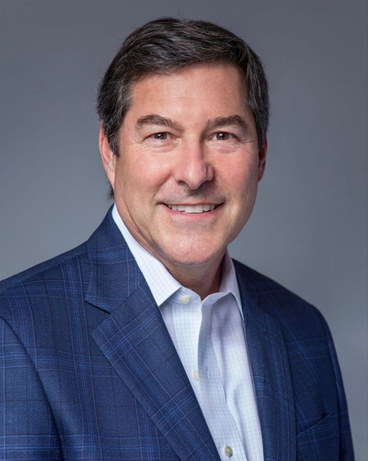 Portrait of Scott Tuan